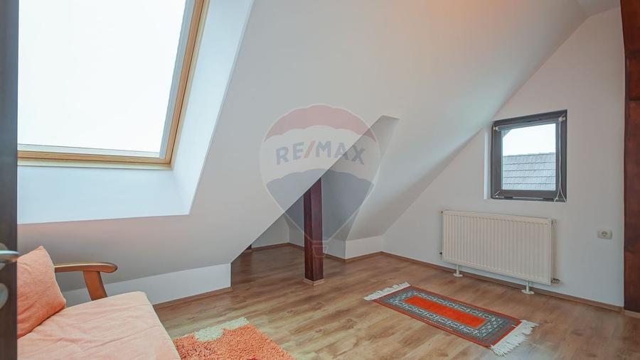 Apartament 3 camere pe două niveluri, cu parcare, Cartierul Toamnei - 18