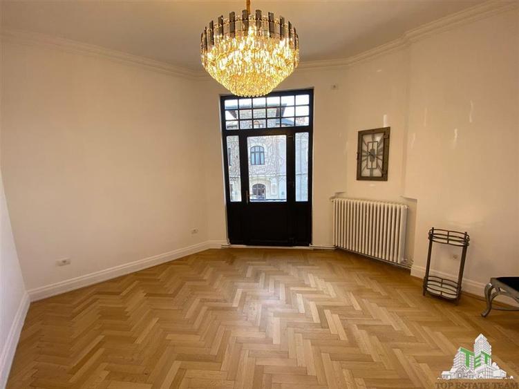 Apartament de vanzare cu 5 camere, imobil consolidat - 5