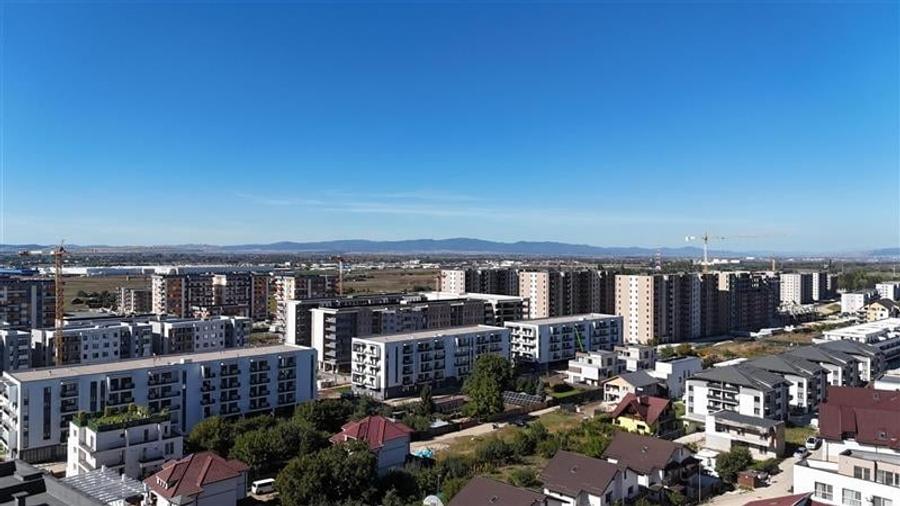 Apartament 3 camere, terasa 47 mp, zona Tractorul, Brasov - 18