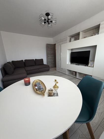 PROPRIETAR inchiriez apartament 2 camere Zona DACIA - 1