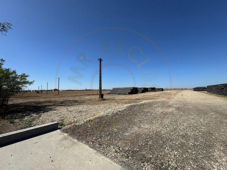 Teren extravilan de vanzare – Cateasca, Arges | 27.201 mp | Deschidere 58,55 m - 4