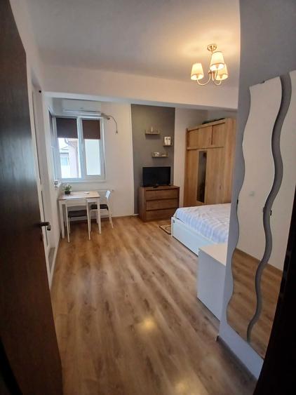 Proprietar Vand Garsoniera Langa Pasarela Metrou Berceni,Family Rezidence - 2