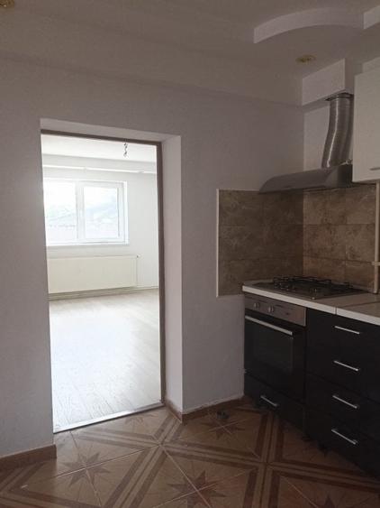 Casa mobilata si utilata pe strada linistita cu acces usor - 13