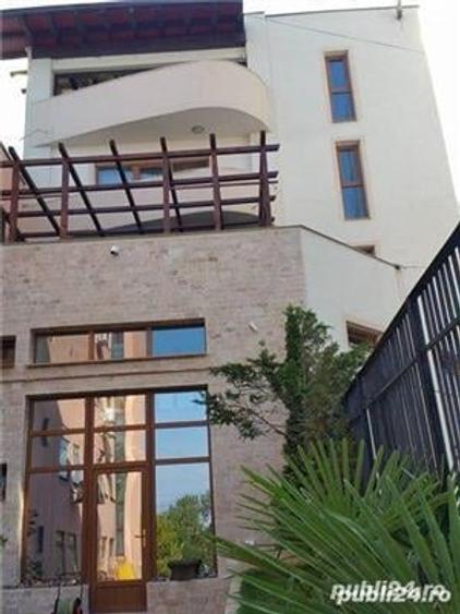 Casă cu 6 camere cu Teren 80 Mp în Central