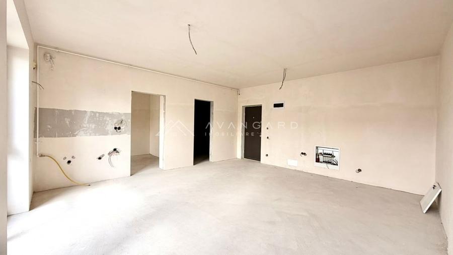 Apartament 2 camere, CF disponibil, spații verzi 1900 mp, retras de la strada - 3