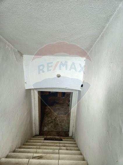 Casă / Vilă cu 5 camere de vânzare - 19