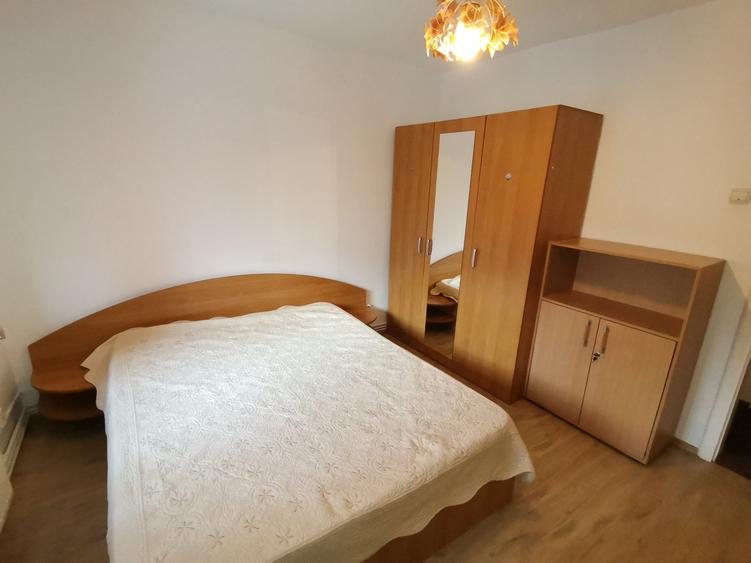 INCHIRIEZ apartament 2 camere decomandat,zona Strand - 4