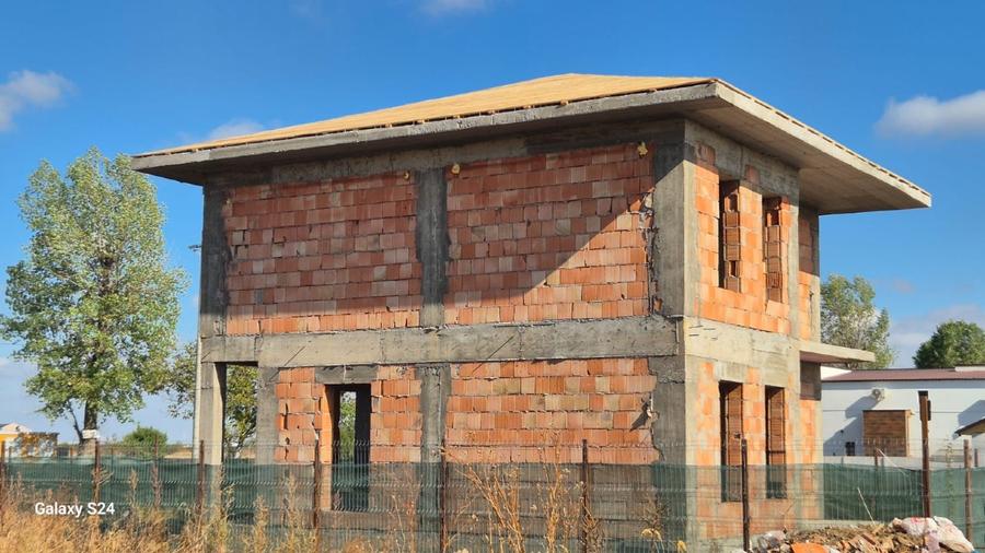 Casa la rosu P+1+Pod Berceni-Vidra - Dealul Verde - 7