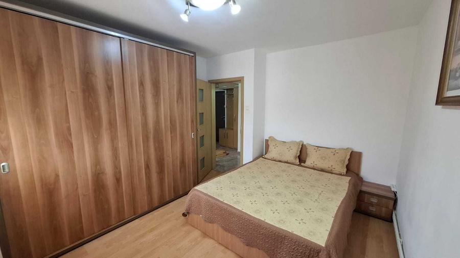 Apartament cu 2 camere decomandat, mobilat în Central
