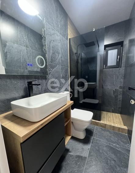 Casa parter 4 camere, la cheie, teren 400 mp, zona centrala Bradu - 2