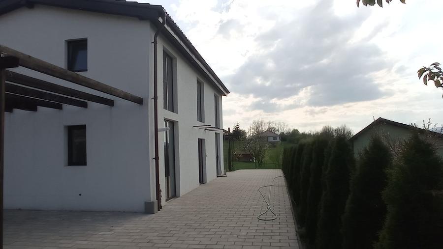 vand casa in limba ciugud - 2