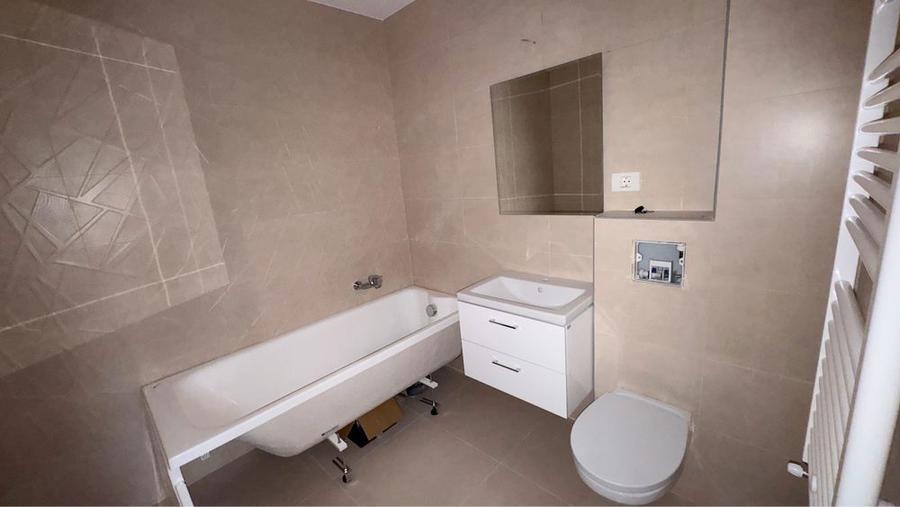 Apartament 3 camere , calarasi - 1