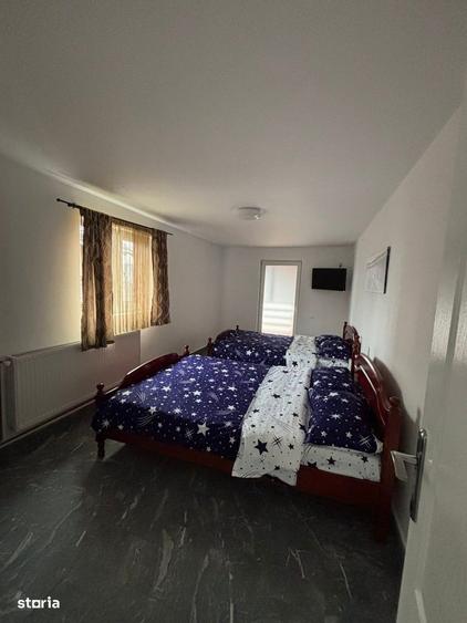 Complex de doua cabane de vanzare - 8