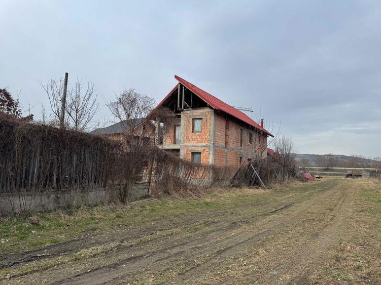 Casa spatioasa 206 mp + teren 1700 mp, zona centrala Fagaras - 8