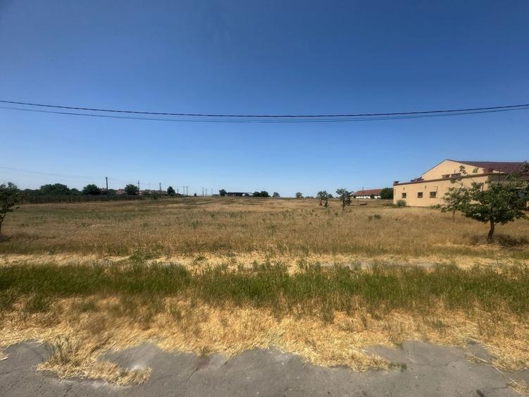 Teren Intravilan, Barateaz-Satchinez - 8