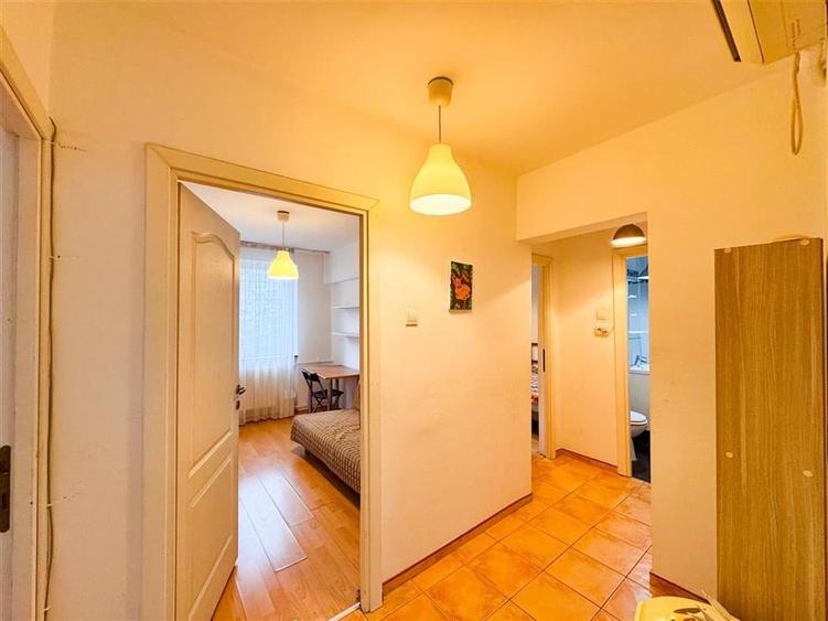 Apartament de vanzare 3 camere Tineretului - 20