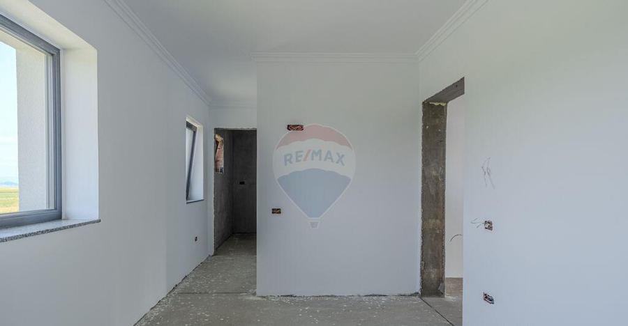 Casa moderna, la cheie, in Cristian Str. Carpati - 6