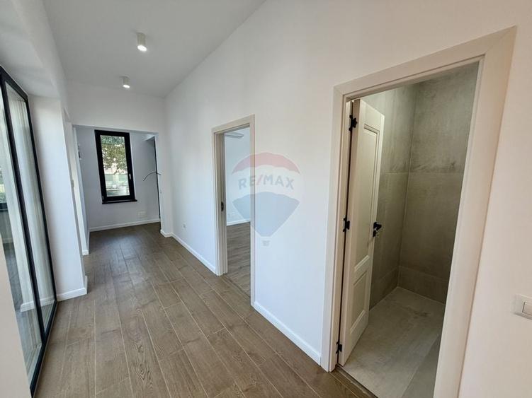 Casa / Vila cu 4 camere de vanzare in zona Nord - 14