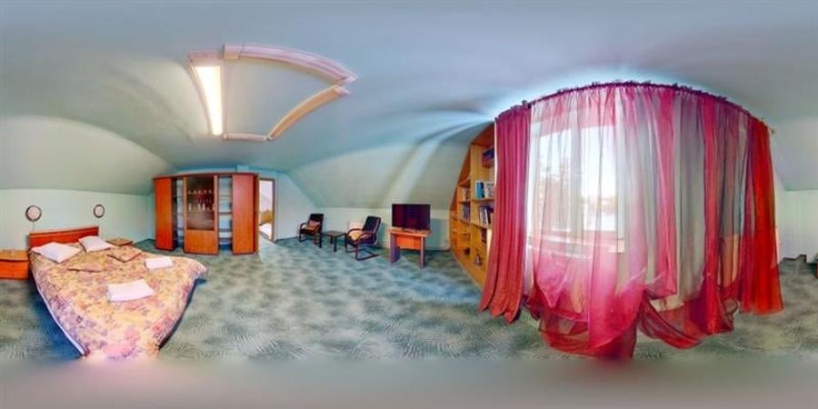 Tur LIVE! In aria Centrala a Brasovului, Hotel distinct - 9