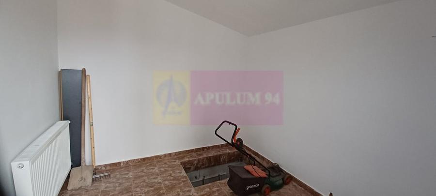 Sabareni, casa noua, 3 camere, 2 bai, bucatarie, terasa, pivnita - 10