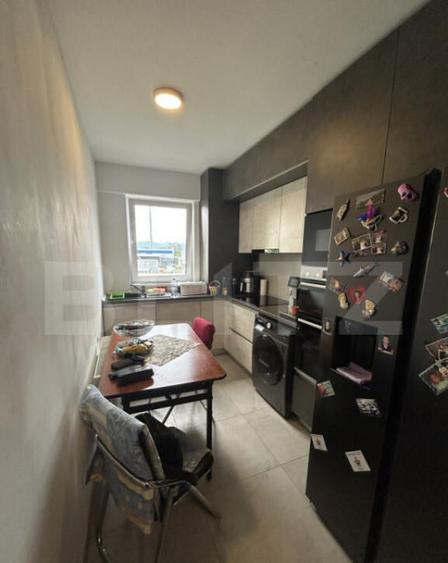 Apartament cu 3 camere, 68 mp, etaj intermediar, zona Tracto - 9