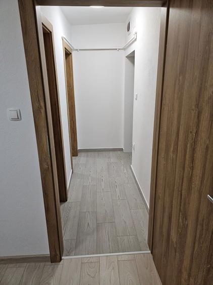 Vand apartament cu 2 camere - 1
