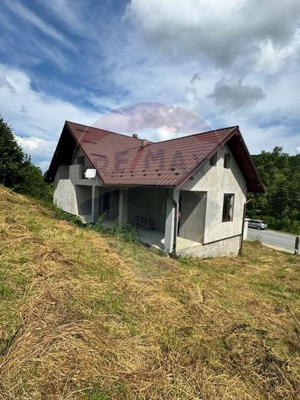 Casa / Vila cu 7 camere de vanzare - 5