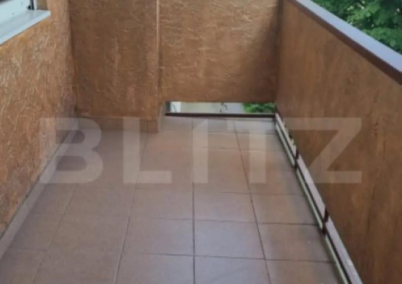 Apartament de vanzare, cu 3 camere, 91 mp, zona Bl. Closca - 7