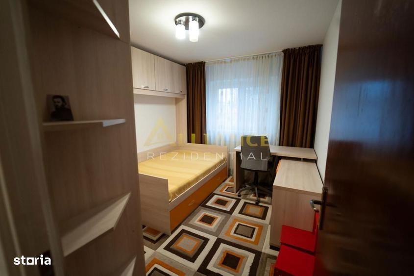 Apartament cu 3 camere decomandat, mobilat în Apărătorii Patriei