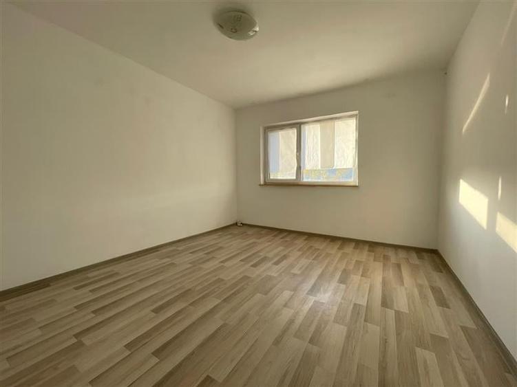 Apartament 2 camere de vanzare zona Vest Tulcea - 1