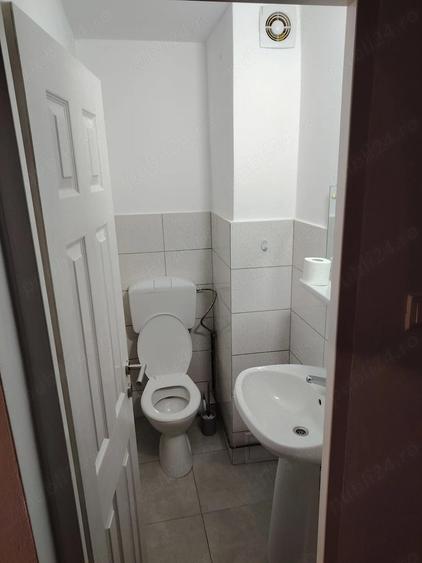 Apartement renovat, mobilat si utilat - 3 camere, 3 balcoane, 2 bai 96m in zona Lunca-Politie - 8