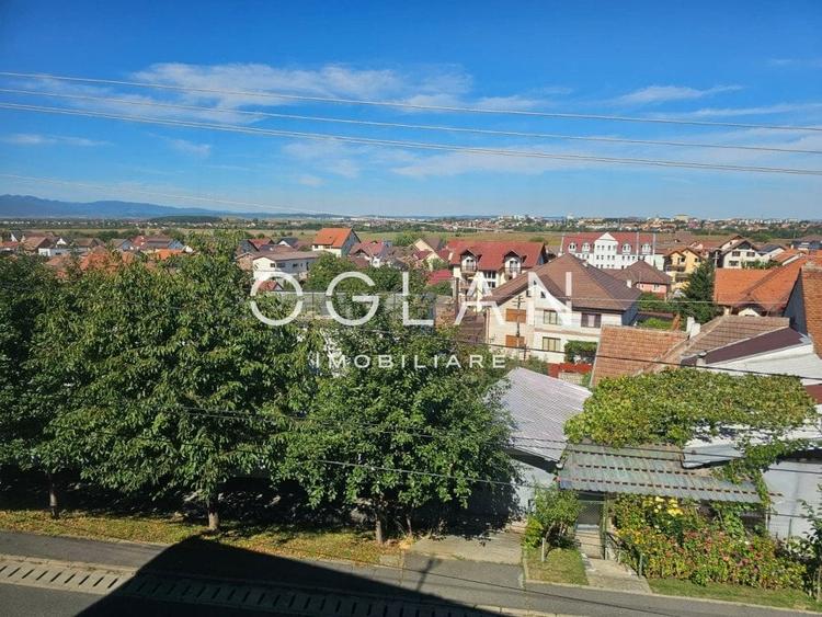 Casa 3 camere, 2 garaje, la 2 pasi de Sub Arini - 2