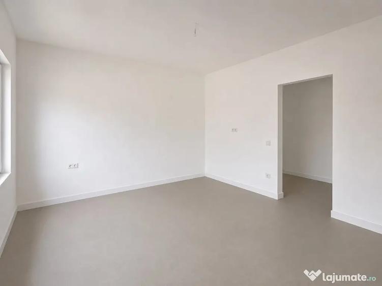 Casă cu 3 camere cu Teren 345 Mp în Moșnița Veche