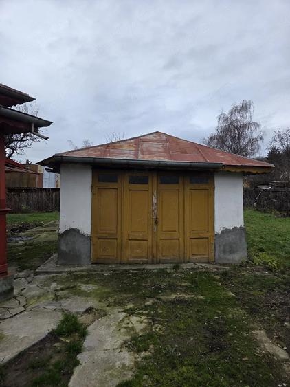Casă cu 5 camere cu Teren 1000 Mp în Central