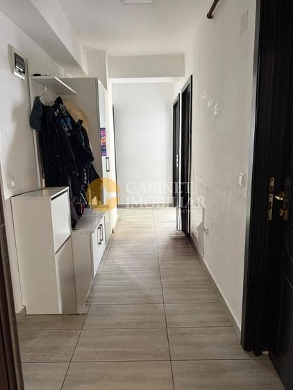 Apartament cu 3 camere decomandat, mobilat în Cug