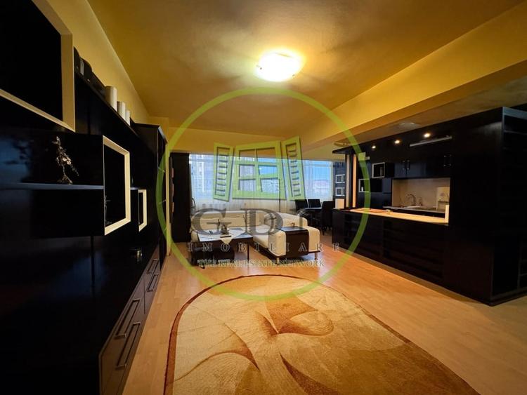 Apartament, 3 camere, decomandat, 74 mp, Centru, Zona KFC - 1