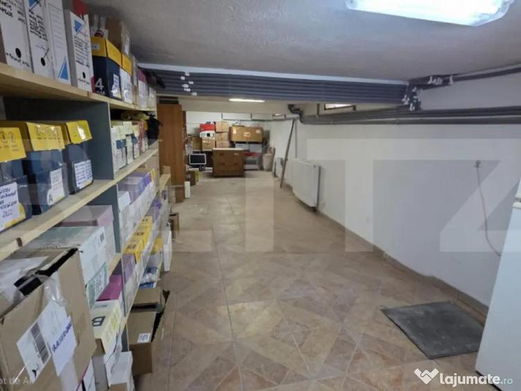 Spa?iu comercial 4 niveluri, 240 mp, zona Cetate - 2