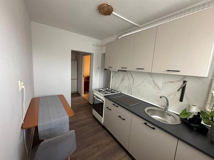 Inchiriez  apartament 2 camere Slatina str.Cornisei - 3