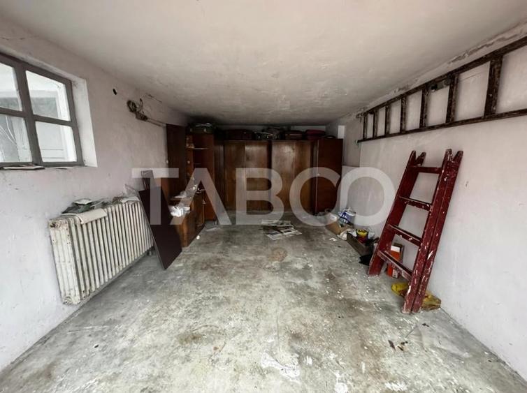 Casa individuala cu acces auto si garaj renovata exterior Trei Stejari - 12