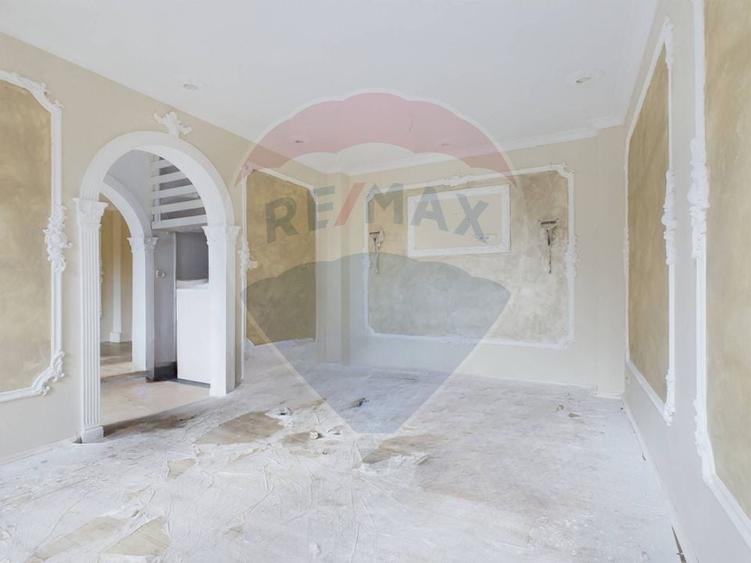 Se vinde spatiu comercial cu 2 saloane 2 bucatarii Ultracentral - 13