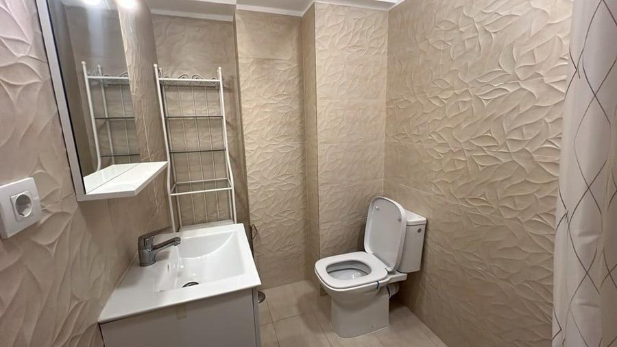 Apartament cu 2 camere semidecomandat în Dristor