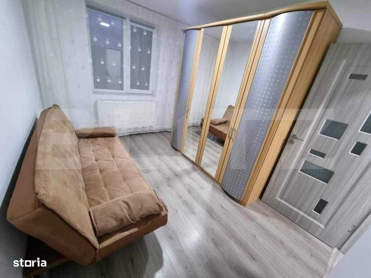 Apartament cu 3 camere decomandat în Lelești