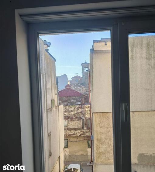 Apartament cu 3 camere decomandat în Peninsula