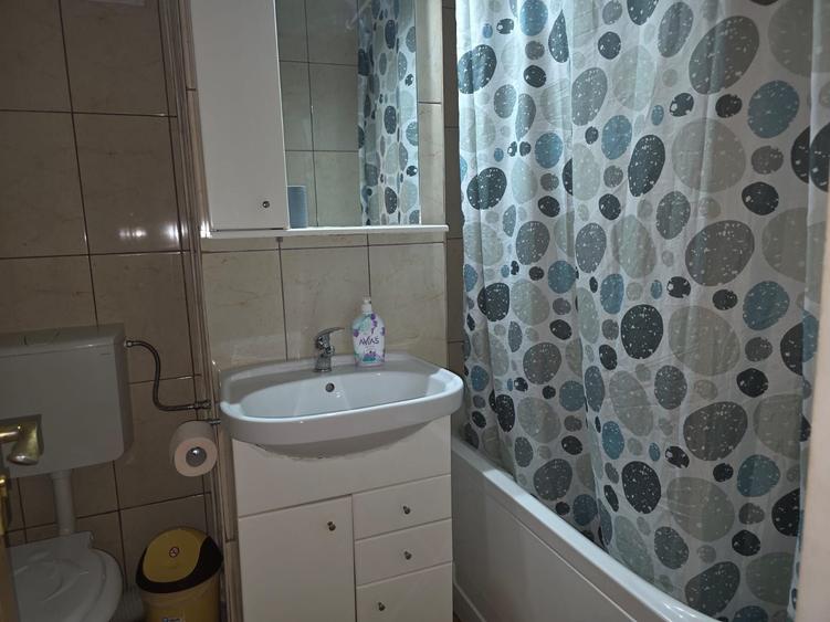 Apartament cu 2 camere decomandat în Găvana