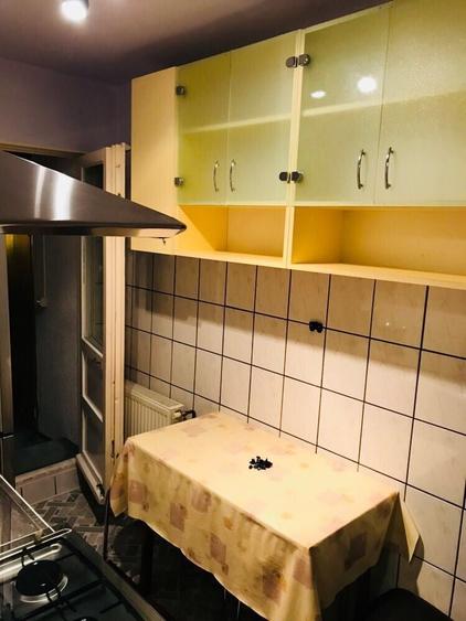 Garsonieră decomandată în Central