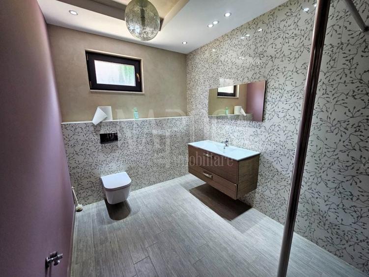 Casă individuală cu 6 camere cu Canalizare în Gruia