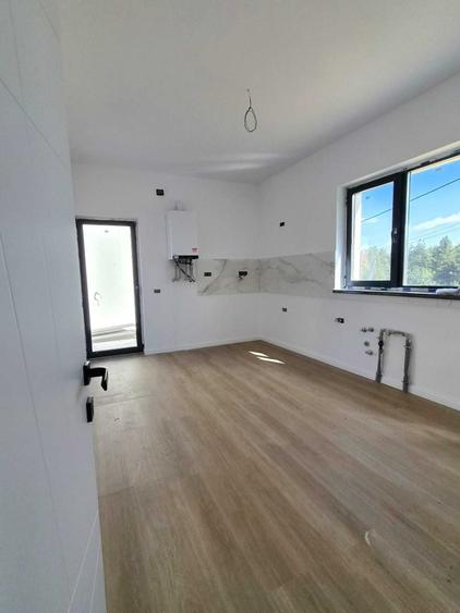 Casă cu 4 camere în Trivale