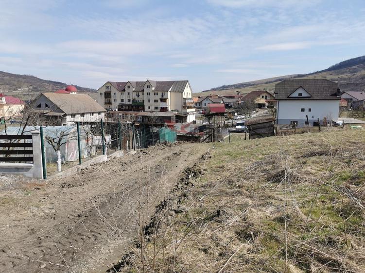 Teren Construcții intravilan de 1188 mp, în Nord-Vest