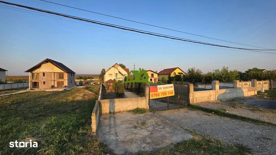 Casă cu 5 camere cu Teren 3600 Mp în Central