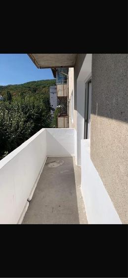 DE VANZARE Apartament 3 camere, Zona Nord Calea lui Traian - 8
